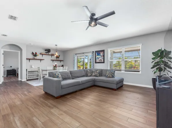 2133 Harwick Circle SW, Vero Beach, FL 32968