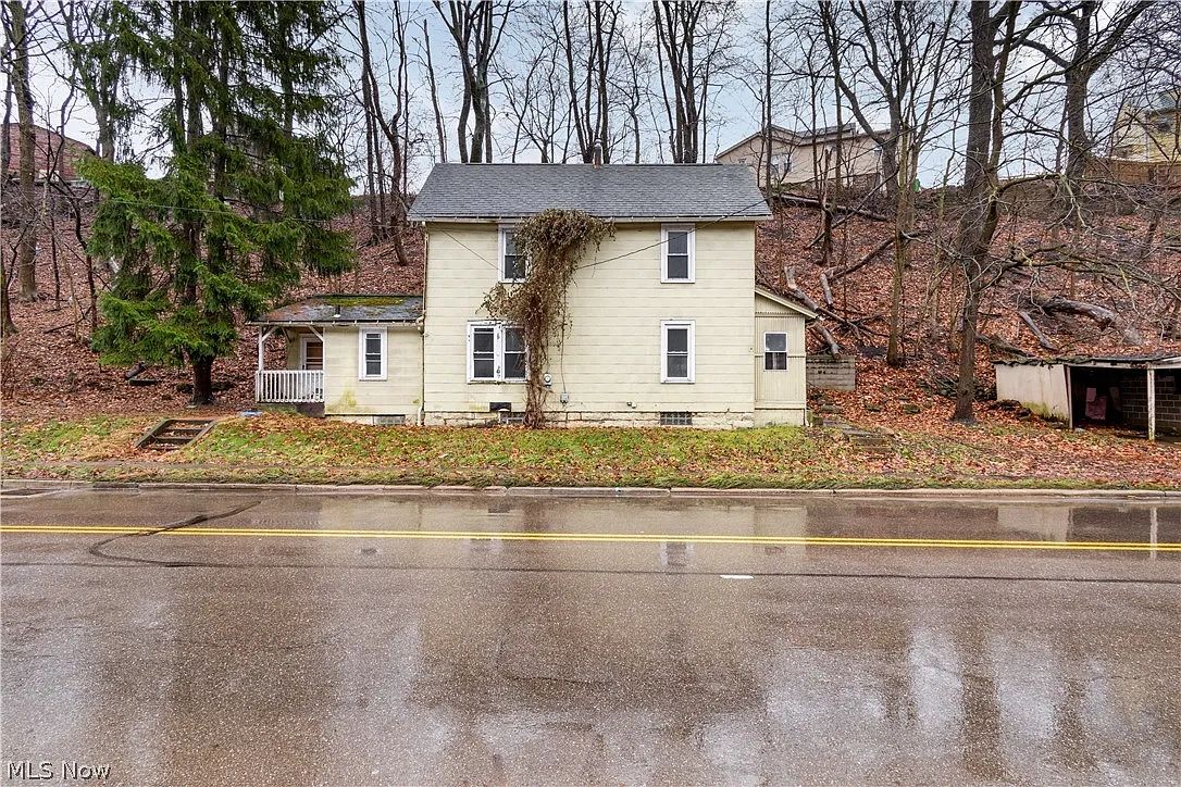 539 Tremont Ave SE photo 1