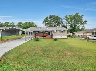 109 3rd St, Flintstone, GA 30725