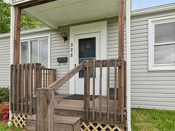 4th image of 528 Cedarhurst Dr