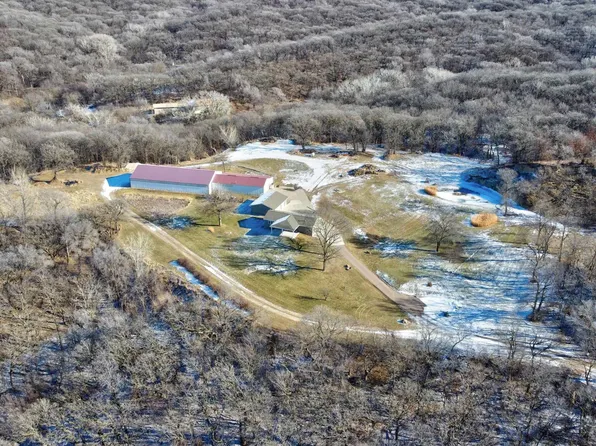 4600 Bennington Rd, Sioux City, IA 51103