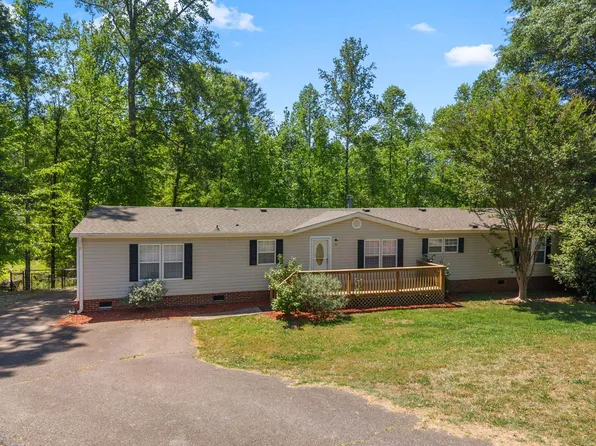 242 Autumnvale Dr, Inman, SC 29349