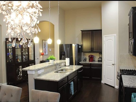 5th image of 629 Kinghaven Dr