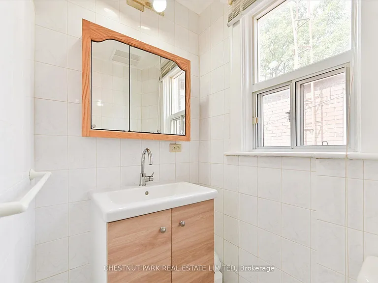 13 Silver Ave #UPPER — Photo 11