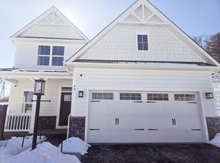 40 Tuscan Dr #TWM4A5, Morgantown, WV 26508