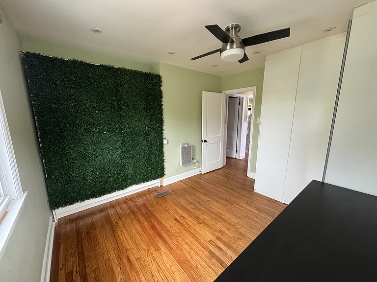 Brandywine Ln — Photo 35