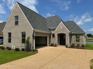 3747 Roland Dr, Southaven, MS 38672