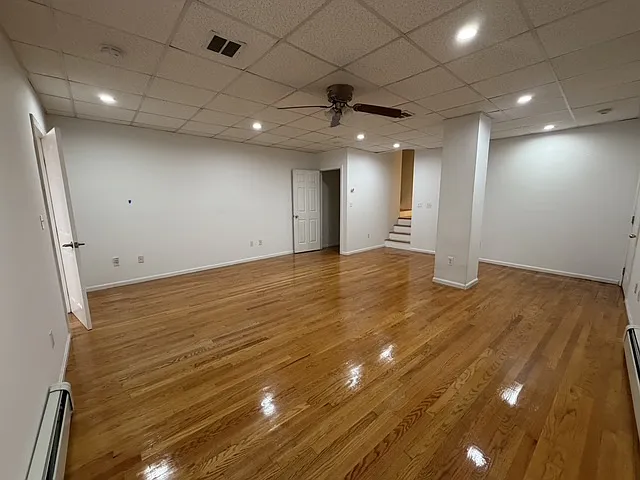 3 bed, $5,850 — Photo 3