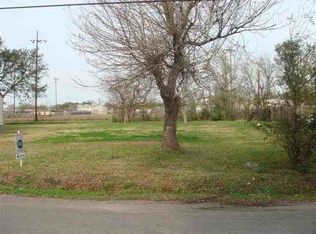 3124 Charles Ave, Groves, TX 77619