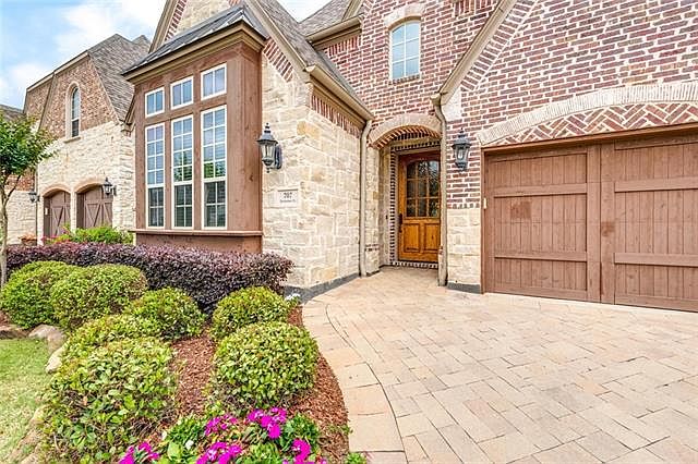 707 Brookstone Dr Irving TX 75039 Zillow