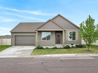 1545 W 32nd Ave, Kennewick, WA 99337