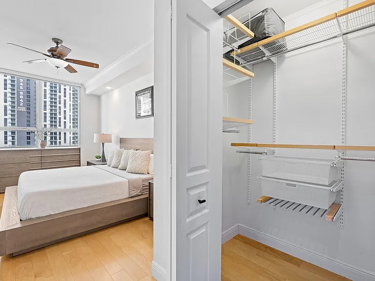 350 SE 2nd St #2960 — Photo 12