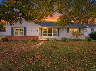 270 N East St, Brighton, MI 48116