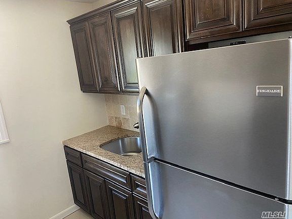 3rd image of 146-15 221st St Floor 2
