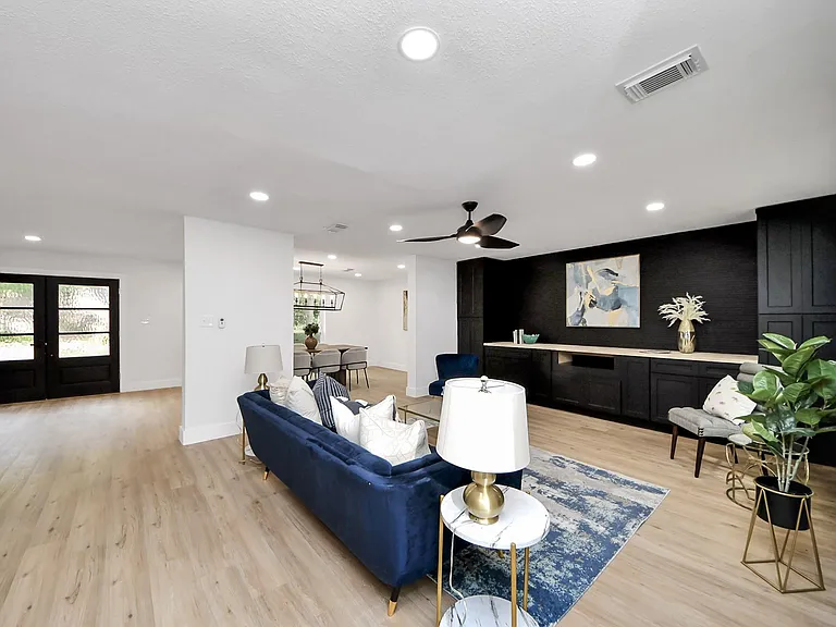 5614 Oakhaven Ln — Photo 8