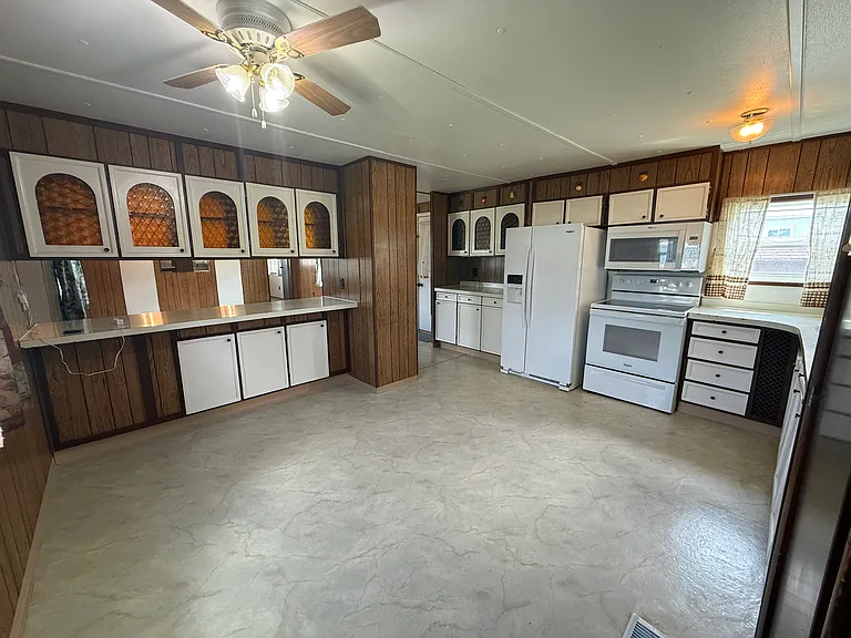 1522 Lincoln Ave — Photo 12