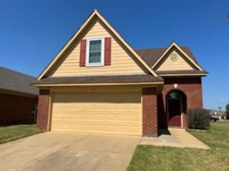 1st image of 1624 Central Trails Dr