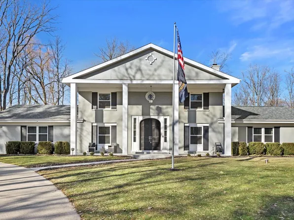 712 West Shady LANE, Mequon, WI 53097