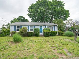 24 Plum Rd, Riverside, RI 02915