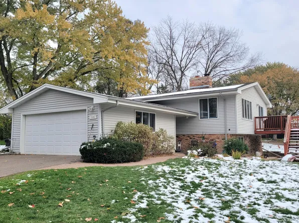 2580 Lakewood Ln, Mound, MN 55364