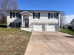 5 Hillcrest Dr, Hannibal, MO 63401