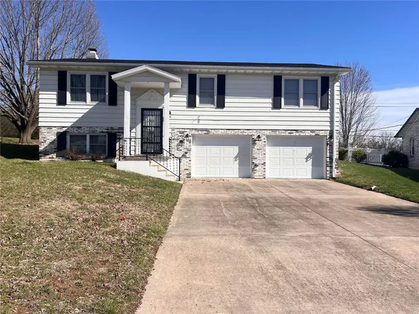 5 Hillcrest Dr, Hannibal, MO 63401