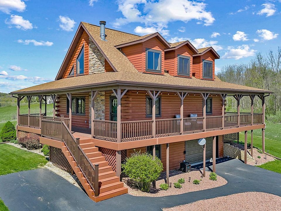 1st image of S991 Club House Dr