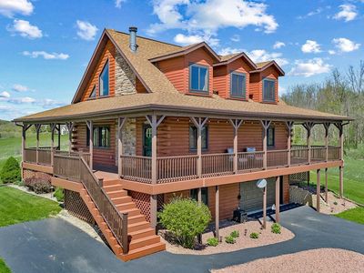 S991 Club House Dr, La Valle, WI, 53941