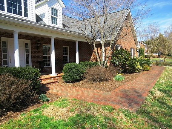 4th image of 102 Firestone Dr