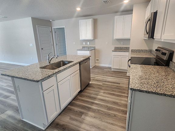 4th image of 8800 Summer Bay Ln