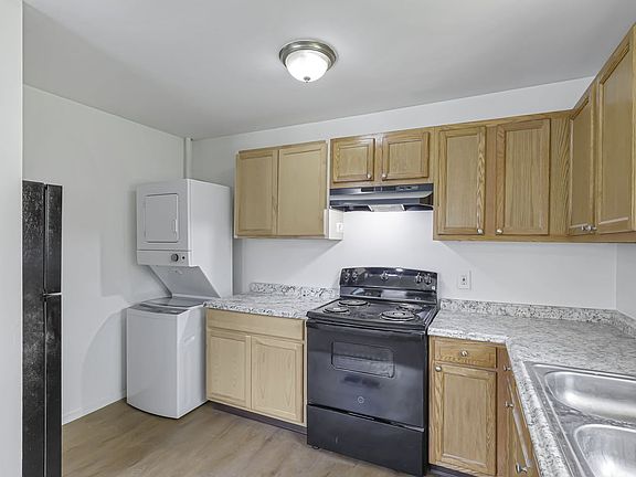 5th image of 7399 Wollam Ave