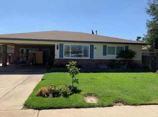 882 W San Gabriel Ave, Clovis, CA 93612