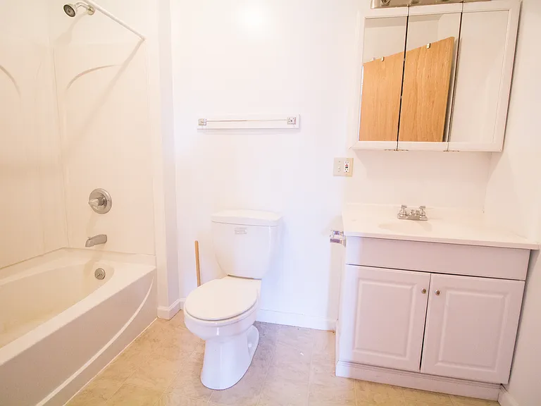 3237 Juliet St — Photo 5