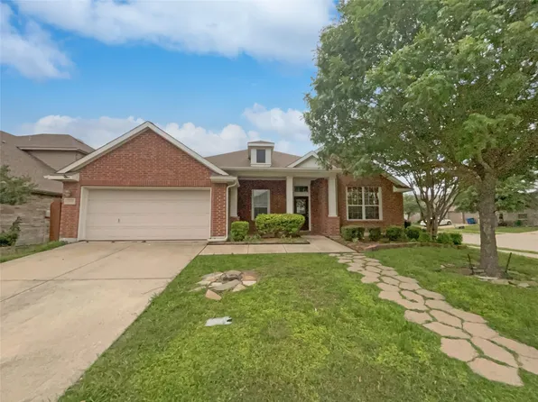 2000 Enchanted Rock Dr, Forney, TX 75126