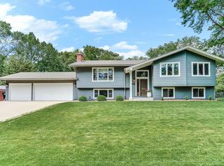 6004 Schaefer Rd, Edina, MN 55436