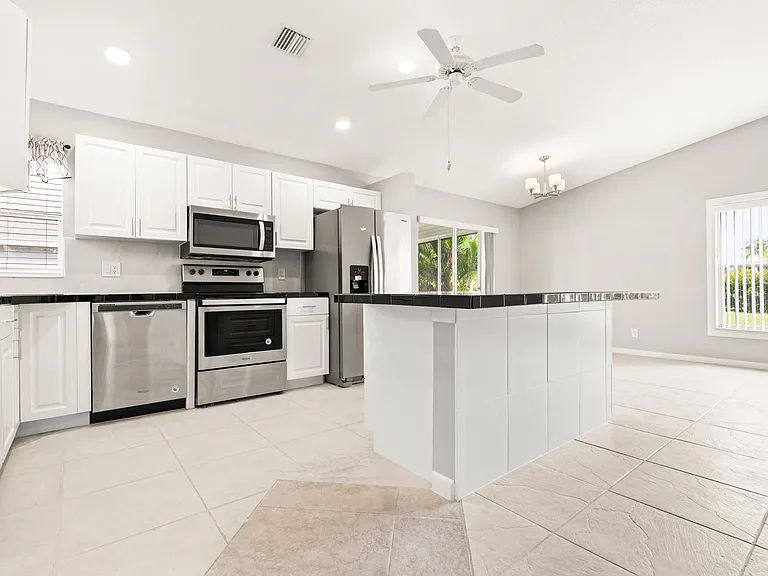 1209 Pine Sage Cir — Photo 25