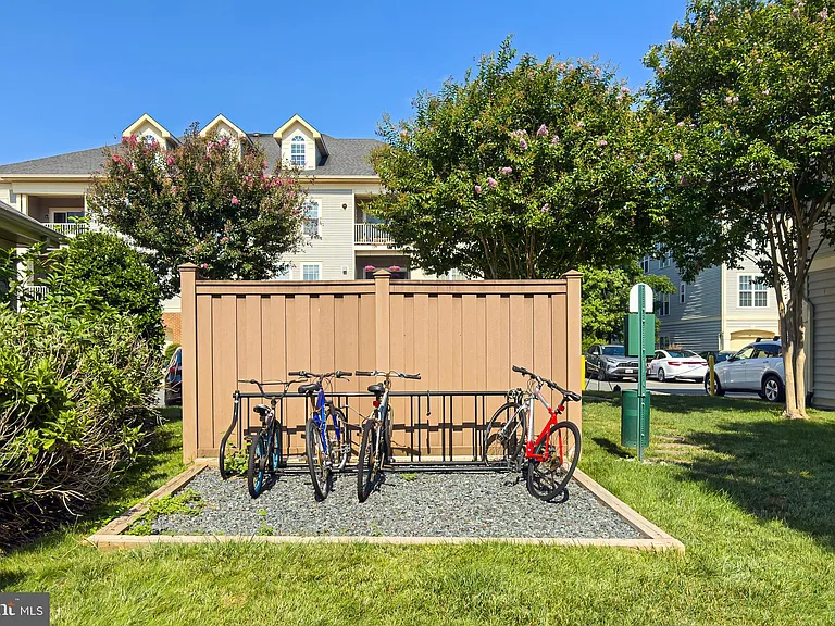 11314 Westbrook Mill Ln #302 — Photo 55