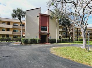 3396 Foxcroft Rd APT 110, Miramar, FL 33025