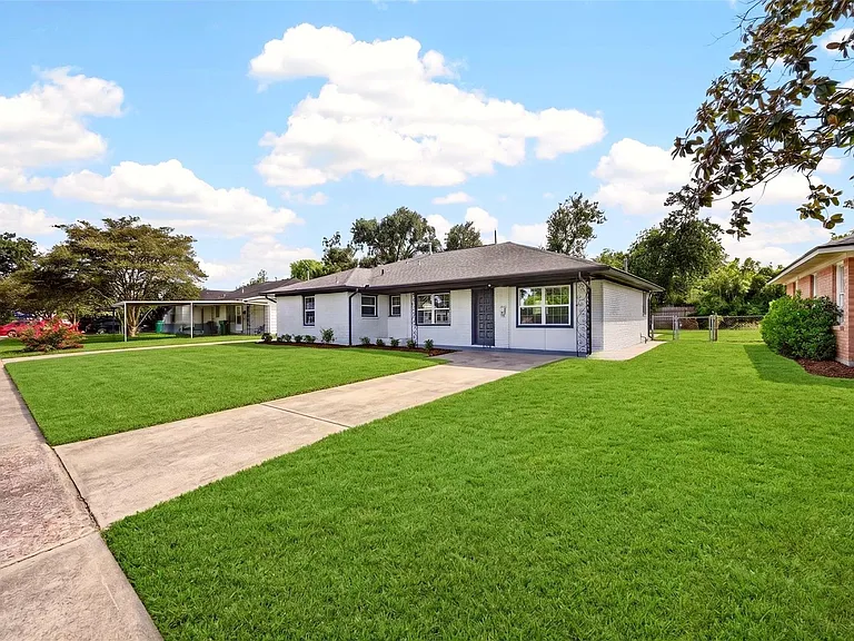 1202 Dogwood Dr — Photo 6