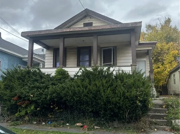 138 Griffiths St, Syracuse, NY 13208