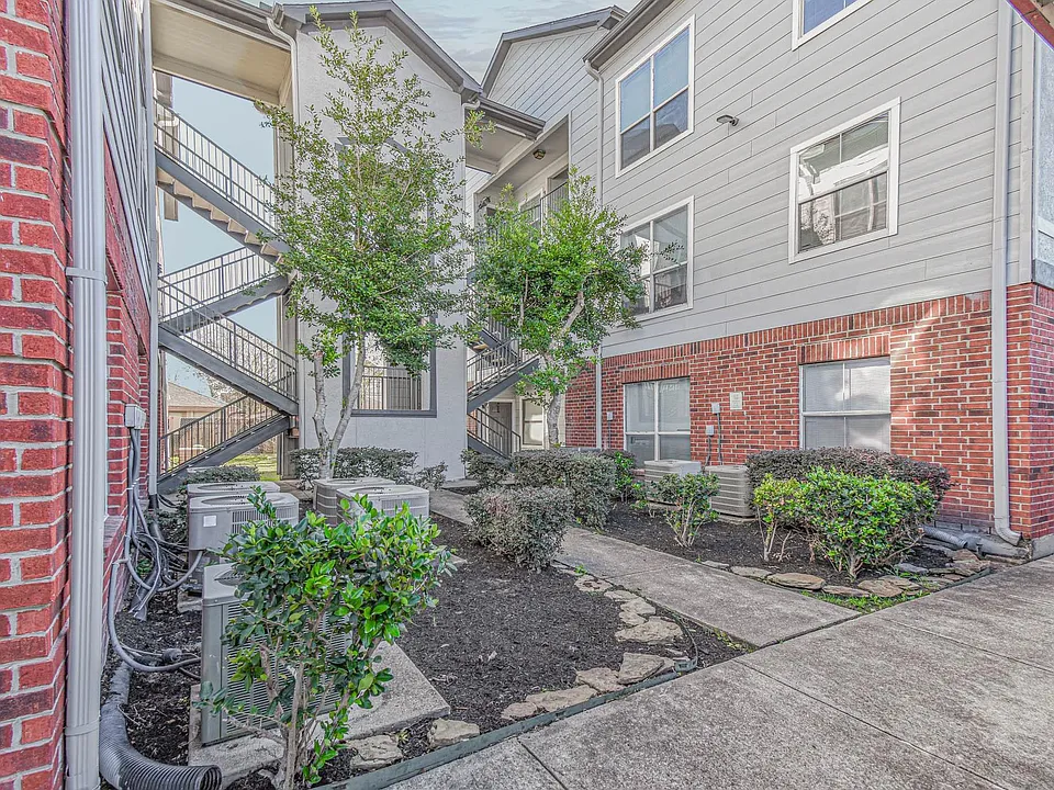 6289 Wilcrest Dr #5203