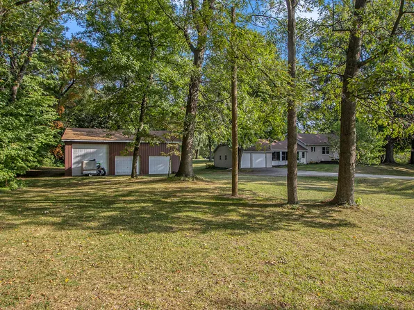1219 102nd Ave, Plainwell, MI 49080