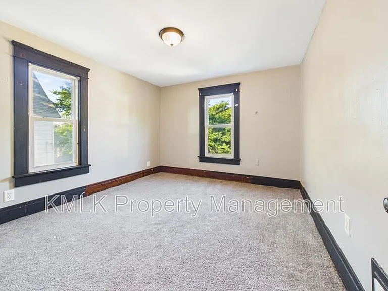 701 Kling St — Photo 33