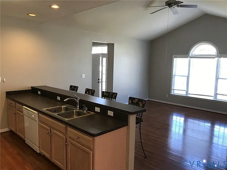 6303 Greystone Creek Rd — Photo 3