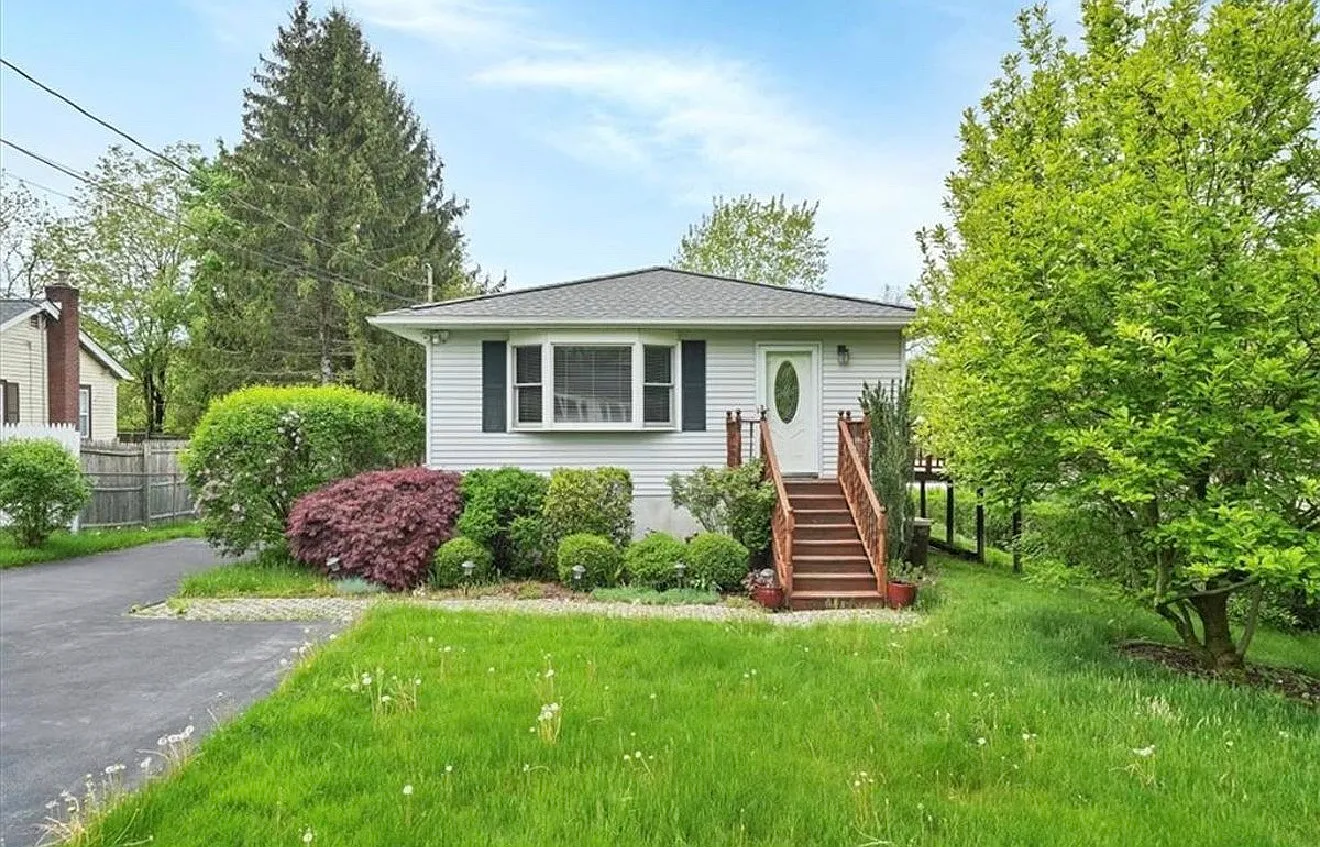 3 bed, 1200 sqft, $3,000 — Photo 3