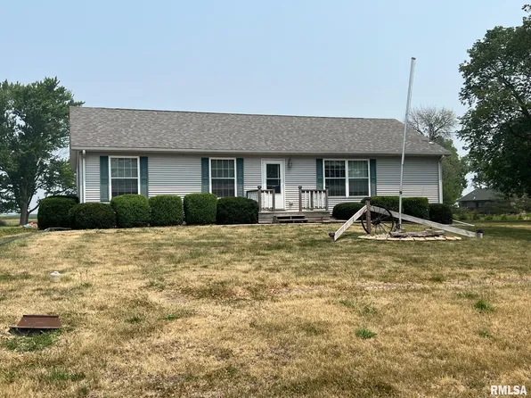105 North St, Augusta, IL 62311