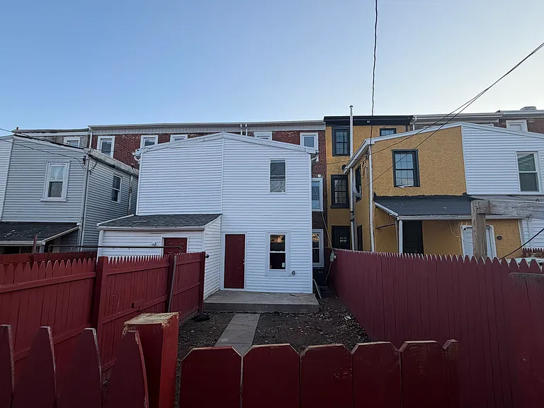 719 W Lafayette St — Photo 14