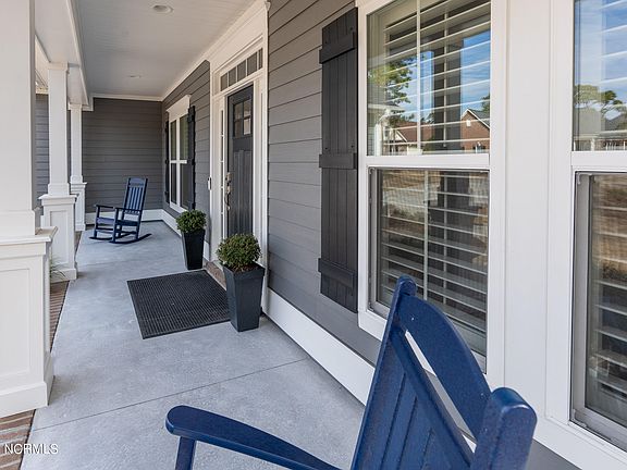 3rd image of 3055 Irwin Drive SE
