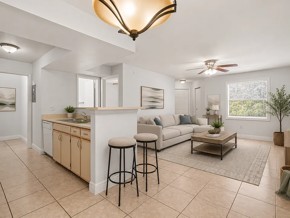 3036 Parkway Blvd #305