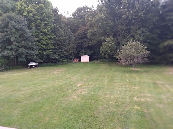 4th image of 186 Memorial Dr
